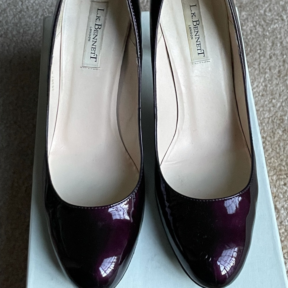 LK Bennet Purple Patent pumps EU 39.5 / US 9.5